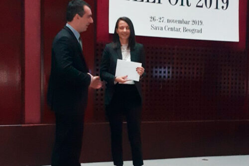 Ljiljana Marijanovic receives the award
