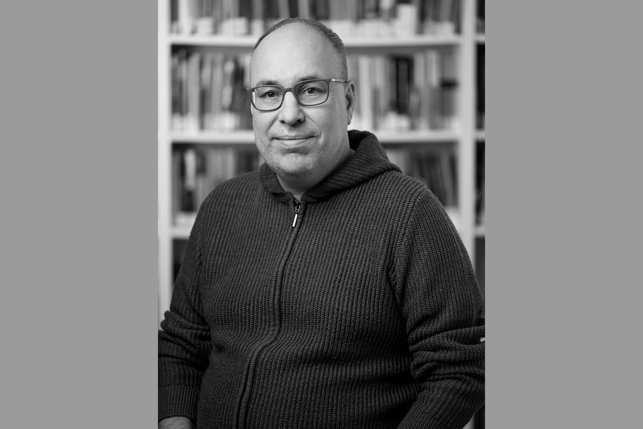 Porträt in schwarzweiß Prof Rheinländer