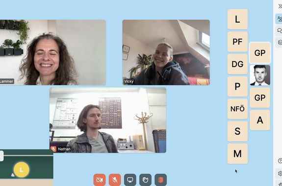 Senior Scientist Dr.in techn. Lara Lammer und die Fachschaft im Gespräch