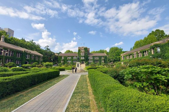 Universität