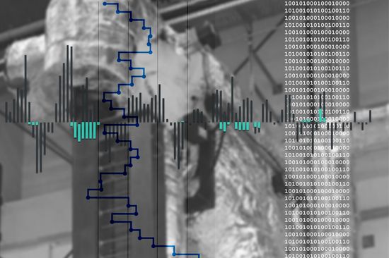 Symbolbild aus Graphen im Vordergrund und eine Industrieanlage im Hintergrund