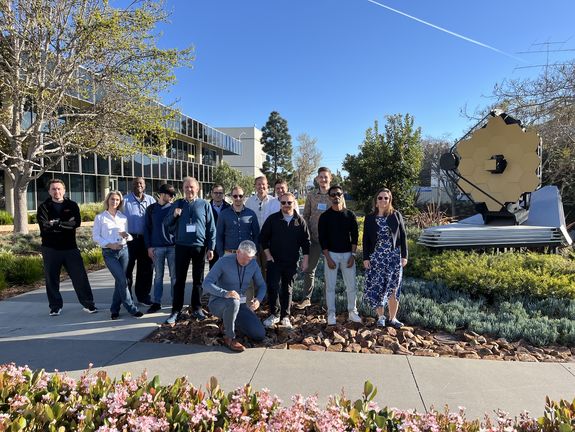 [Translate to English:] Learning Journey am Caltech: KI, Robotik und strategische Führung