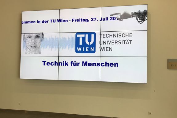 Bild von einem Infoscreen