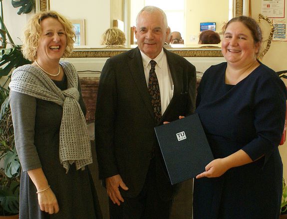 Sabine T. Köszegi, Reinhard Hutter, Elisabeth A. Günther Sabine T. Köszegi, Reinhard Hutter, Elisabeth A. Günther