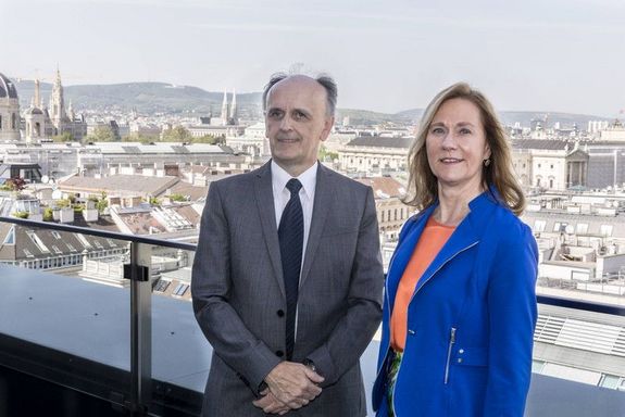 Porträtfoto von zwei Personen