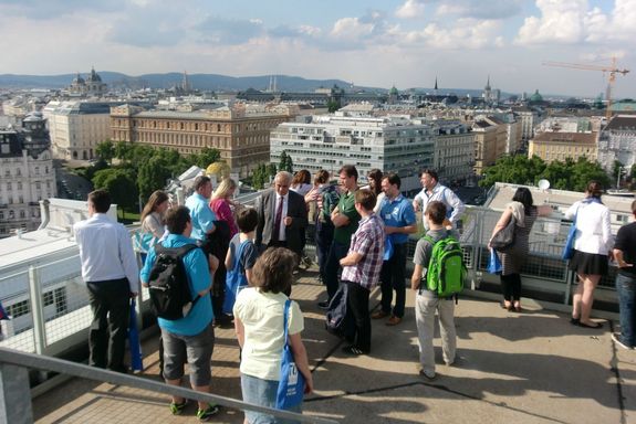 Group of people on the roof terrace of the TU Wien