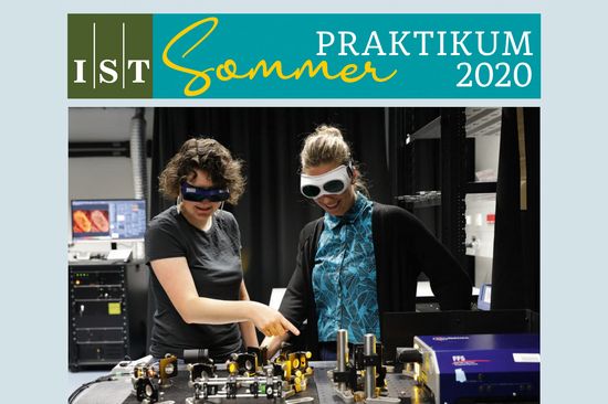 Praktikantinnen im Laserlabor