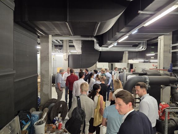 Students and Alumni during the tour