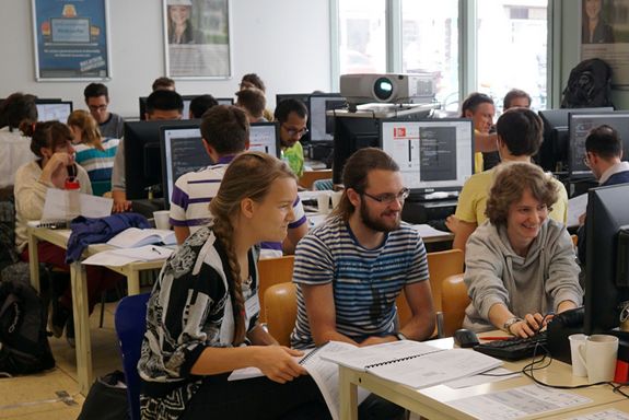 VSC Training Course: Shared memory parallelization with OpenMP, June 8-9, 2017 VSC Training Course: Shared memory parallelization with OpenMP, June 8-9, 2017