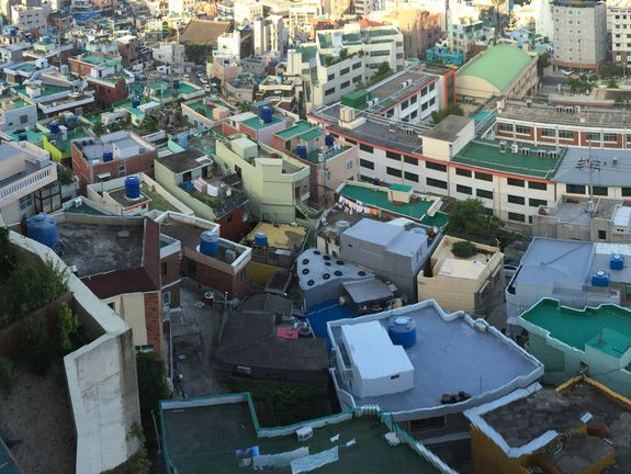 Der Stadtteil Choryan-Dong in Busan, Südkorea Der Stadtteil Choryan-Dong in Busan, Südkorea