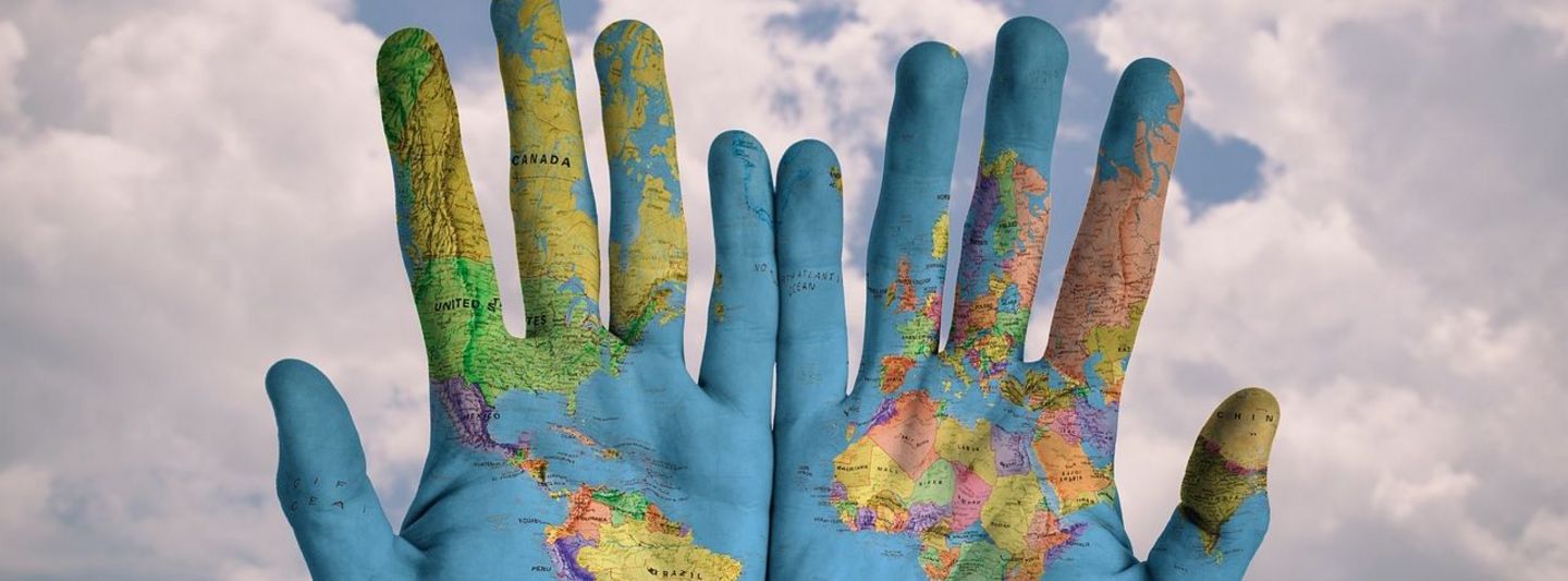 Map_Hands
