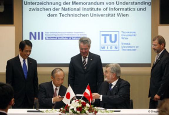 2009: Unterzeichnung des Abkommens über wissenschaftliche Zusammenarbeit zwischen dem National Institute of Informatics (NII) und der TU Wien 2009: Unterzeichnung des Abkommens über wissenschaftliche Zusammenarbeit zwischen dem National Institute of Informatics (NII) und der TU Wien