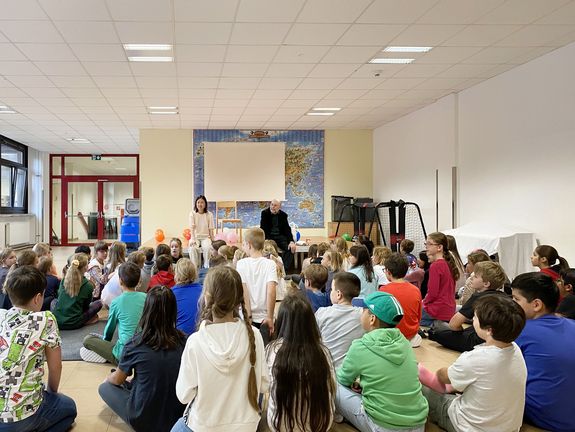 Am 12. Oktober wurde die Öffentliche Volksschule GEPS 23 im 23. Bezirk von uns besucht.
