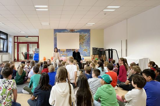 Am 12. Oktober wurde die Öffentliche Volksschule GEPS 23 im 23. Bezirk von uns besucht.