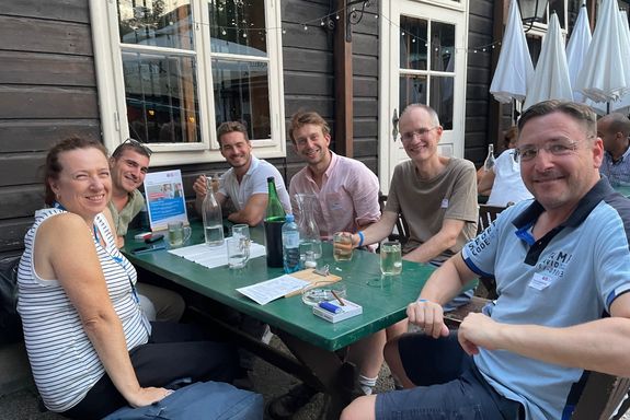 IMMO alumni and students with Filiz Siber-Schmied