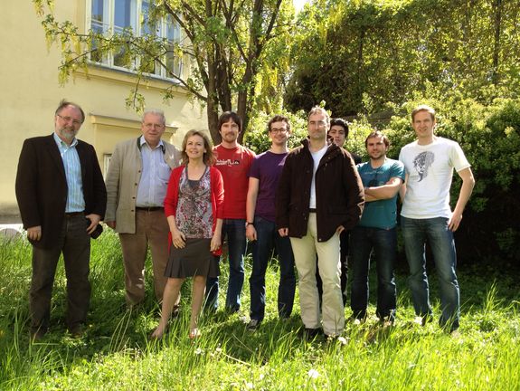 Die Arbeitsgruppe: Josef Redinger, Peter Mohn, Maria Nassey, Gregor Feldbauer, Michael Wolloch, Florian Mittendorfer, Pedro Osvaldo Bedolla-Velazquez, Christoph Gruber, Andreas Garhofer (v.l.n.r)