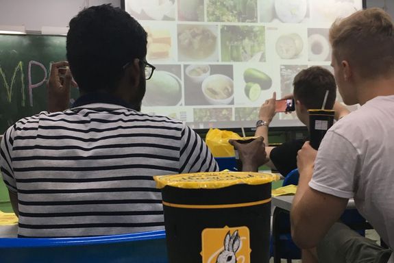 Vortragsraum mit Studierenden