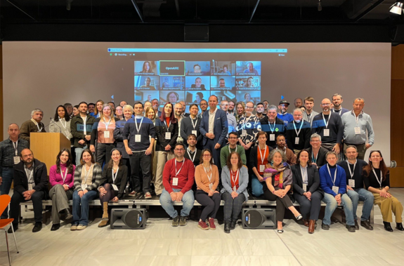 Group photo of the participants.