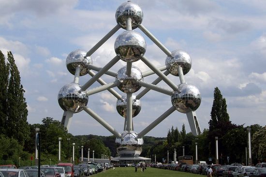 Atomium in Brüssel by squonk, zur Verwendung unter Angabe der Quelle