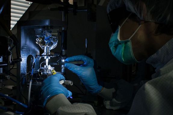 Zusamenbau von kleinen Teilen