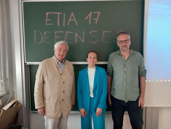 Marietta Krismer with Hans Fellner and Academic Director Hans Puxbaum