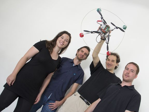 Das Quadcopter-Team: Annette Mossel, Christoph Kaltenriner, Hannes Kaufmann, Michael Leichtfried (v.l.n.r.)