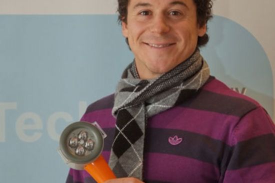 Skistar Rainer Schönfelder mit dem REPULS Tiefenstrahler