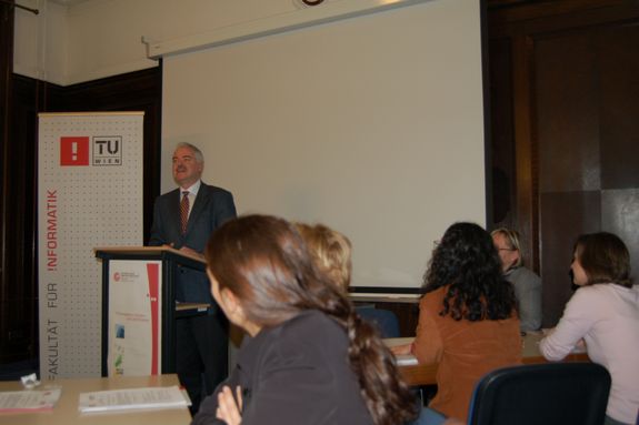 ao.Univ.-Prof. Dr. Gerald Futschek (Präsident der OCG, TU Wien) ao.Univ.-Prof. Dr. Gerald Futschek (Präsident der OCG, TU Wien)