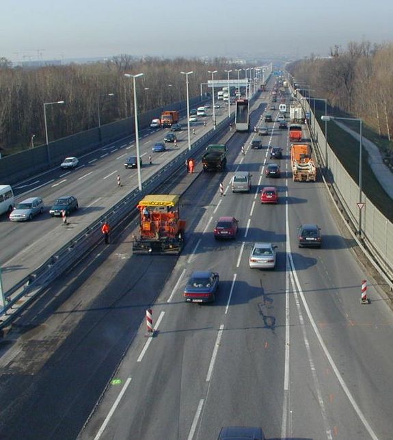 Baustellenalltag auf der A23 (Südost-Tangente; Foto: Schönhofer, MA28)