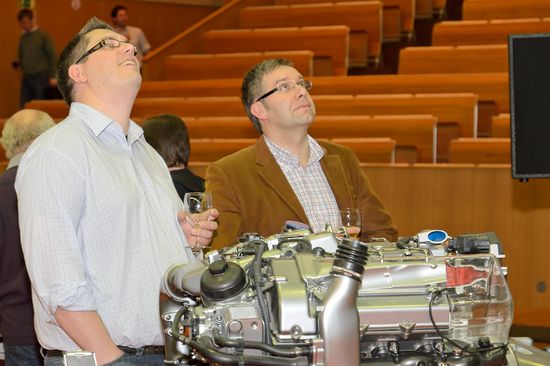 Die Siemens-Halle beeindruckt: Künftig werden hier u.a. moderne Methoden zur Nutzung von Sonnenenergie erforscht.