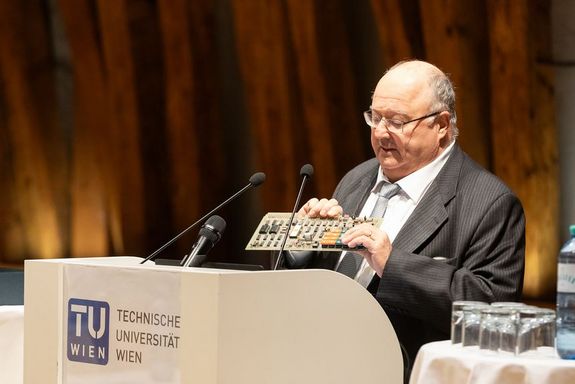 Keynote von Hannes Bardach