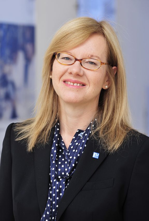 Anna Steiger, Vizerektorin für Personal und Gender Anna Steiger, Vizerektorin für Personal und Gender