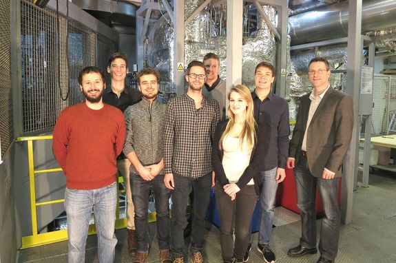 [Translate to English:] Das Biomasse-Team am Institut für Verfahrenstechnik