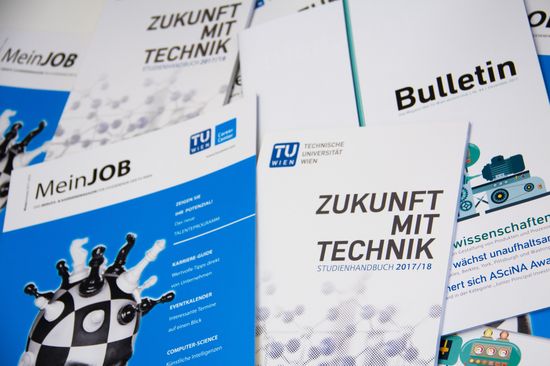 Verschiedene Broschüren