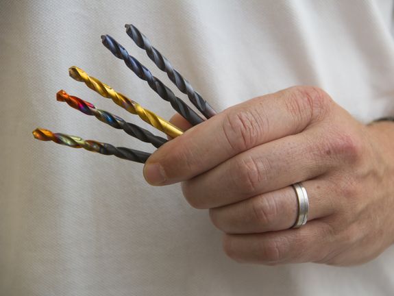 Besonders widerstandsfähig: Bohrer mit unterschiedlichen Beschichtungen