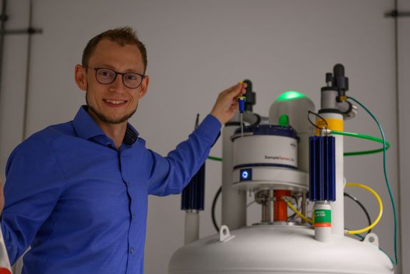 Christian Stanetty im Labor