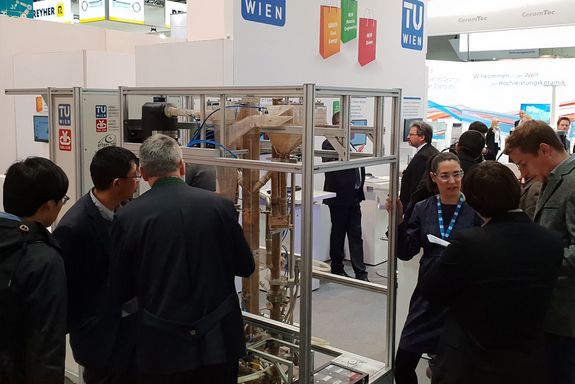 Great interest in TU Wien's "Dual-Fluid-Bed gasification" some people get the dual-fluid-bed gasification explained infront and based on its model
