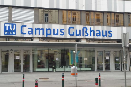 Frontalansicht des Gußhaus- Campus