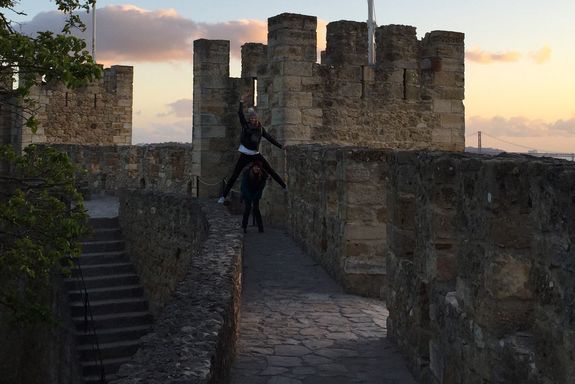 Burg, Besucherinnen