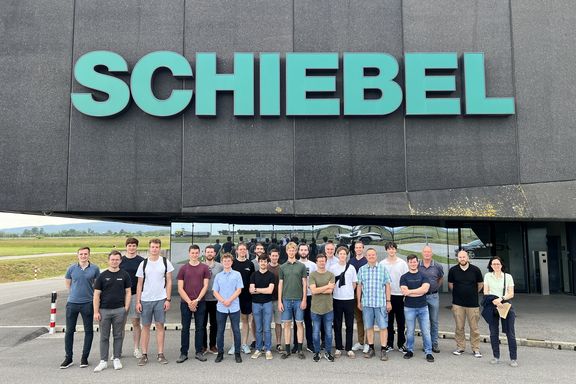 gruppenfoto firma Schiebel