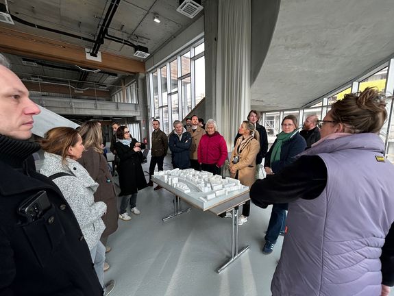 Teilnehmer_innen im Rahmen der Führung