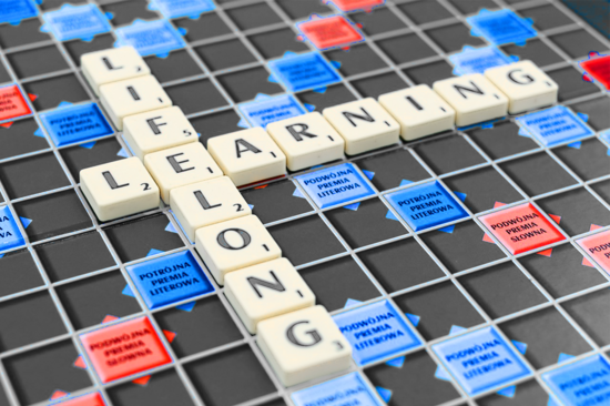 Scrabbleboard mit den Wörtern Lifelong Learning