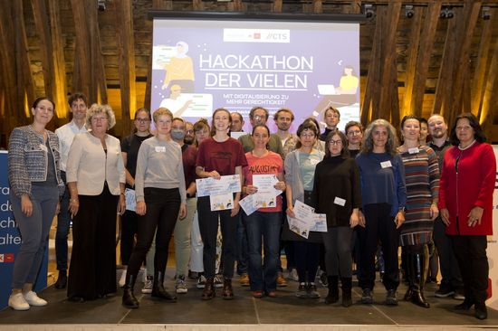 Gruppenfoto Hackathon der Vielen