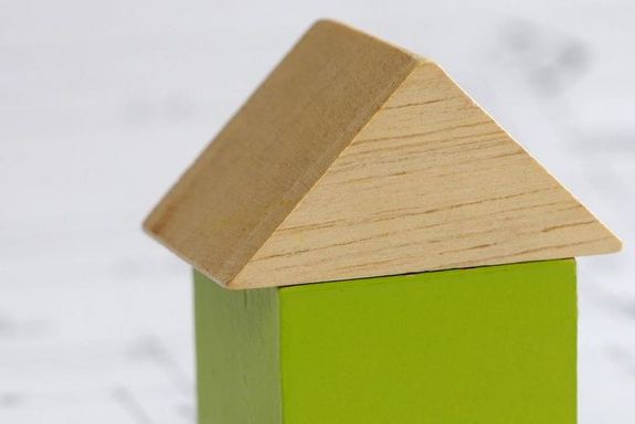 Modell: Holzhäuschen