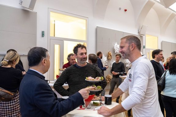 [Translate to English:] M.-W. Han mit T. Greiner