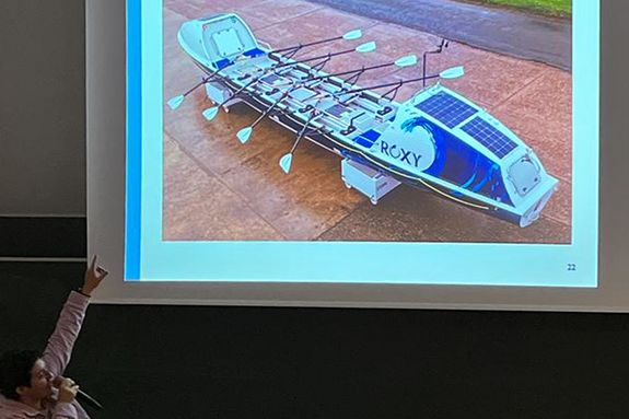 Mit diesem autarken Ruderboot ging es einmal quer über den Atlantik.