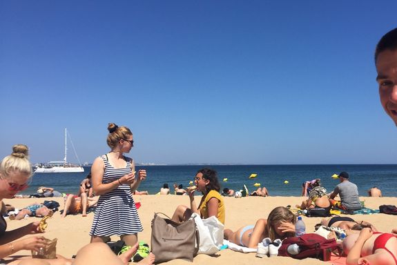 Leute am Strand