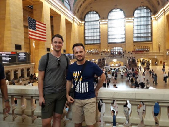 [Translate to English:] Patrick Geisler und Gerald Schneikart vertreten die TU Wien am Baruch College in New York City