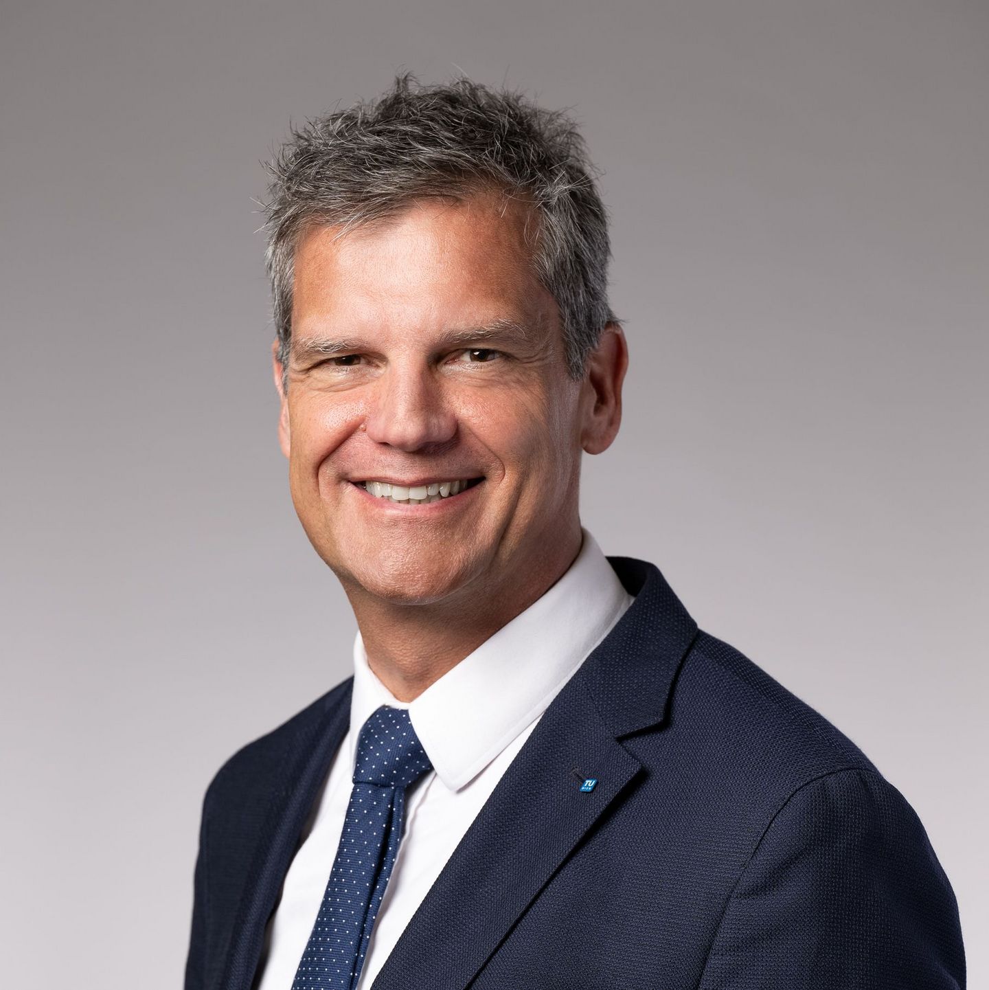 Portrait von Jens Schneider