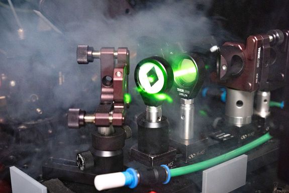 Lasertisch mit Rauch